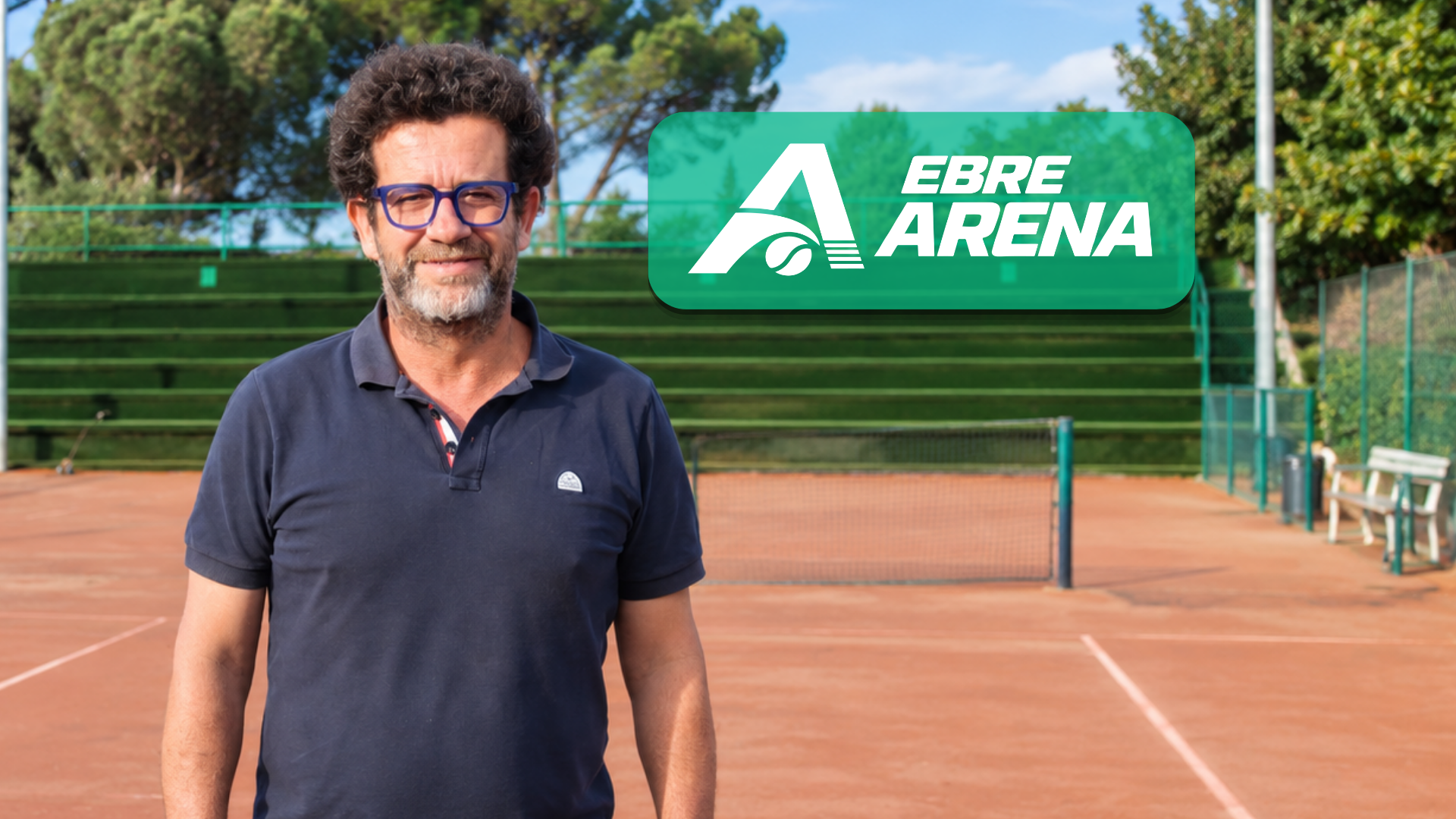 Jordi Zaragoza, CEO d'Ebre Arena, a les pistes de tennis del Club de Tennis i Pàdel Tortosa.